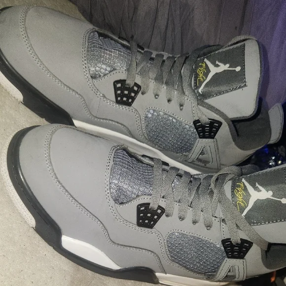 Jordan Gray Sneakers Mid-Top Nubuck Sneakers